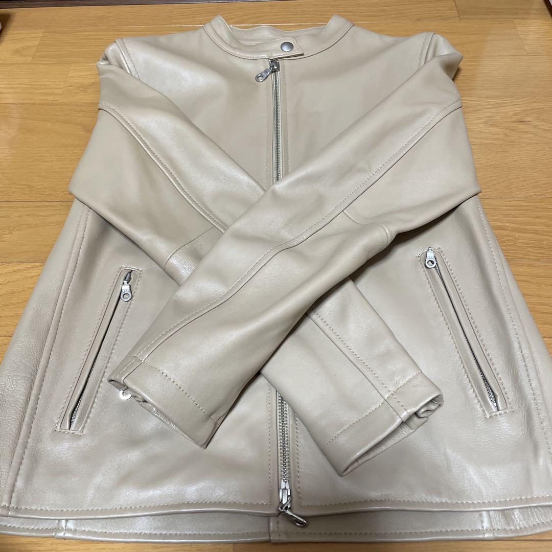 ベージュ レザー ジャケット