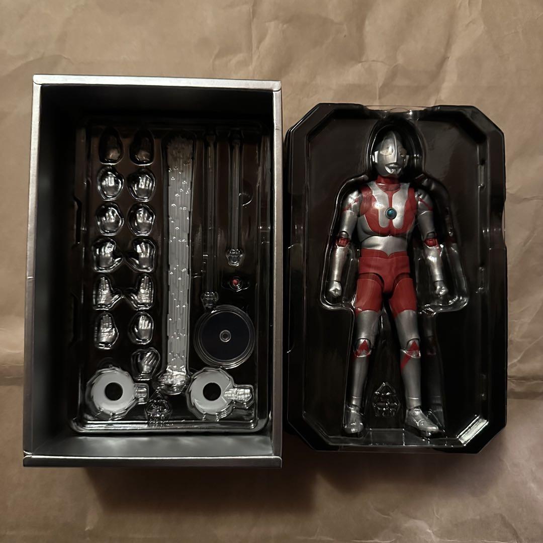 真骨彫製法 ウルトラマン