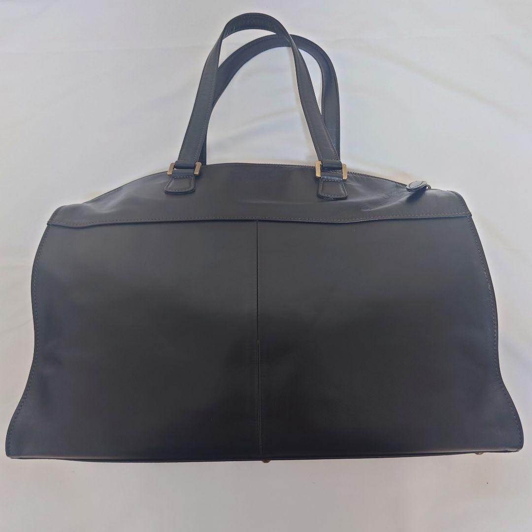 ブラックレザーバッグやや傷や汚れあり