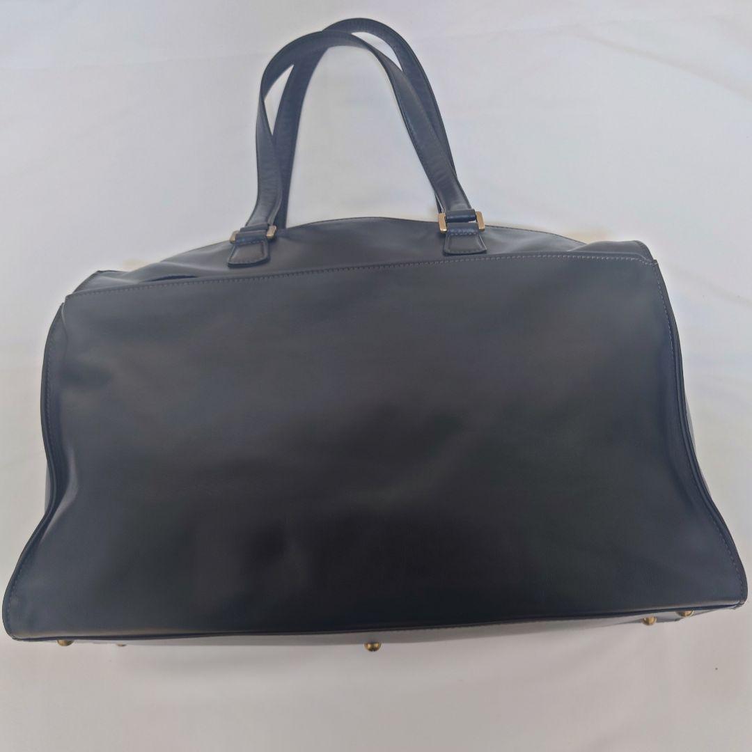 ブラックレザーバッグやや傷や汚れあり