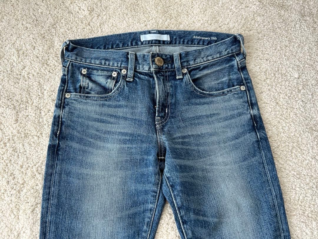 CARDストレートデニム