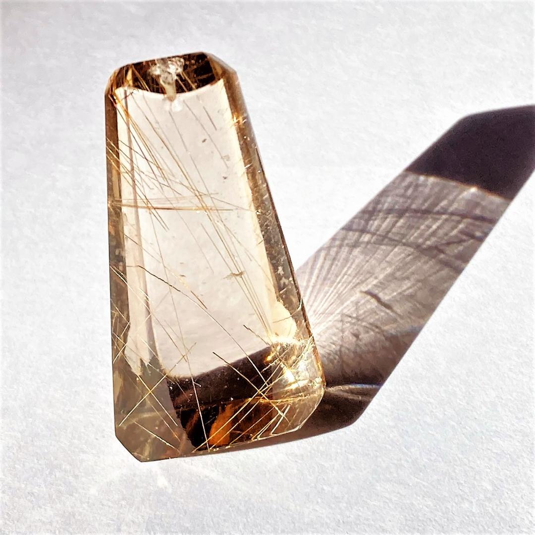 ペンダントトップやや傷や汚れあり