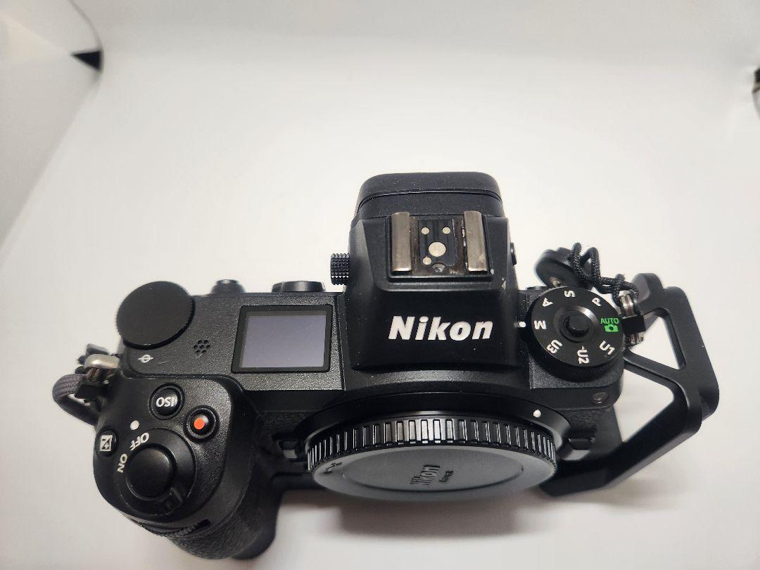 Nikon Z6　純正エクステンドグリップ/縦位置ブラケット付き