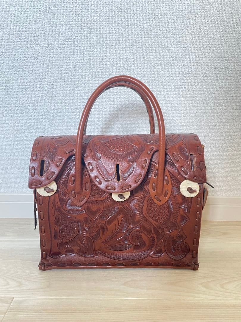 GRACE CONTINENTAL カービングトライブス マエストラS ブラウン