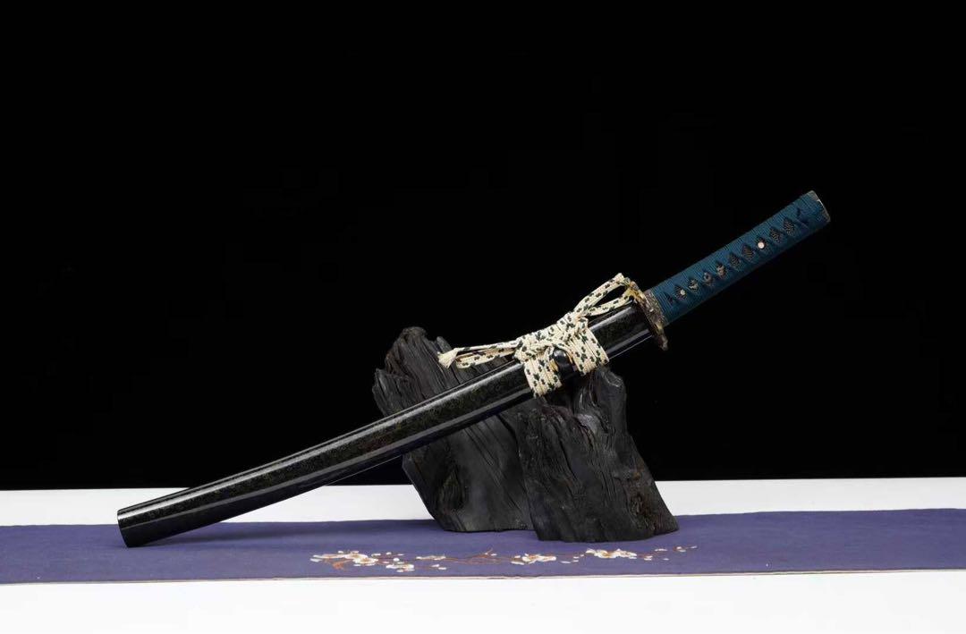 青龍彫物 脇差 三色研ぎ 武具 舞踊刀 日本刀 美術刀 刀装具