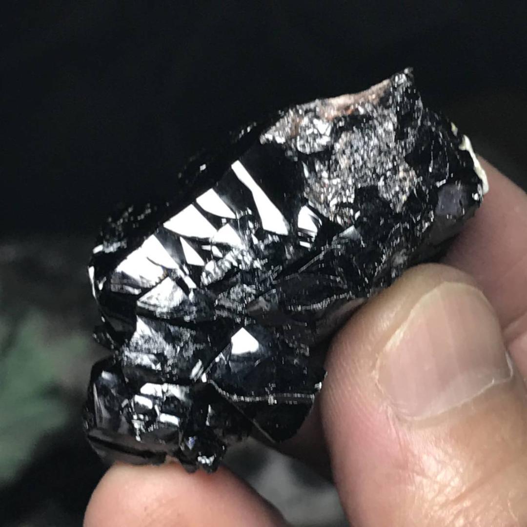 55グラムの錫石 中国産鉱物標本やや傷や汚れあり