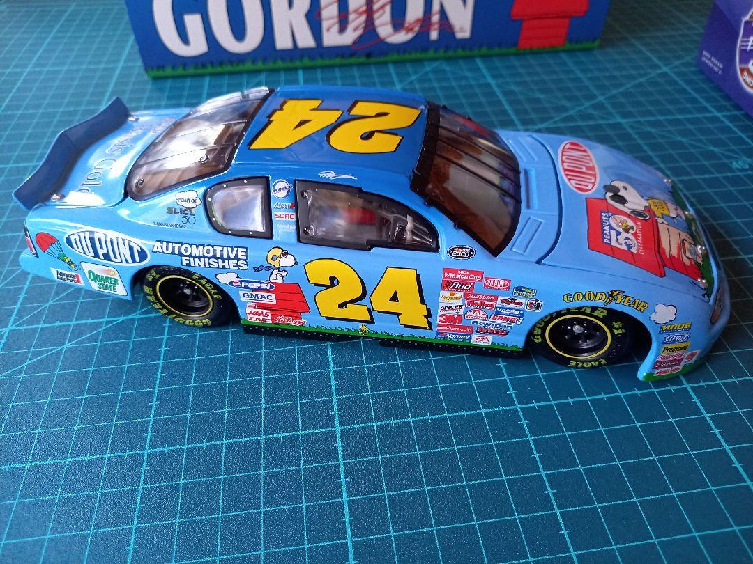 スヌーピー PEANUTS NASCAR 1/24 jeff GORDON Snoopy Jeff Gordon NASCAR 1:24 Scale Stock Car Du Pont | eBay