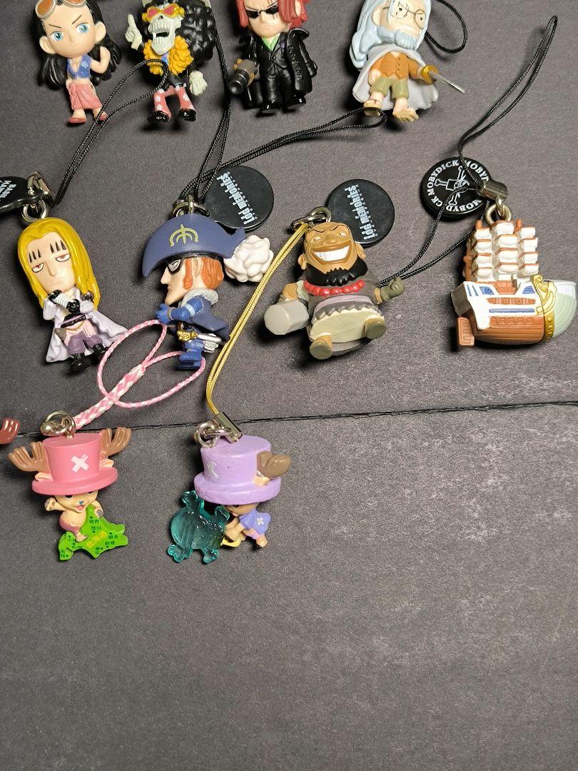 ワンピース ストラップ付きフィギュアセット - メルカリ