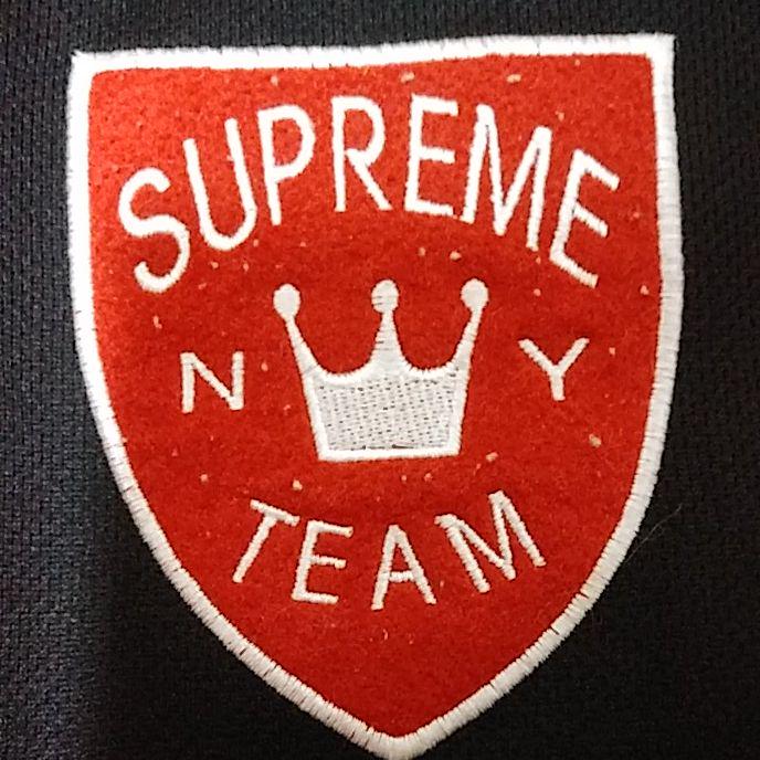 レア!! supreme play サッカーウェア