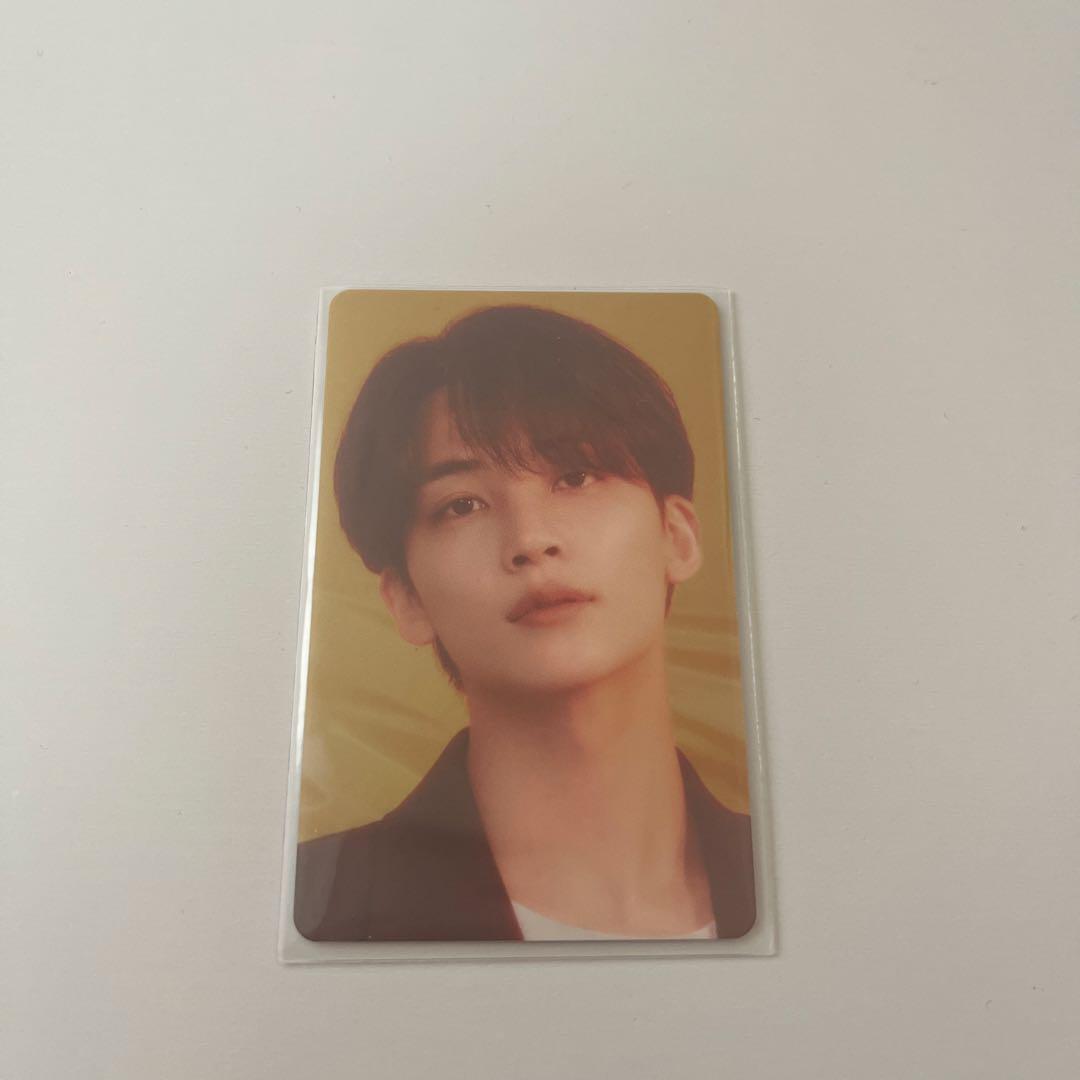 hybe insight 入場チケット SEVENTEEN❤︎ジョンハン SEVENTEEN ジョンハン HYBE INSIGHT トレカ - メルカリ