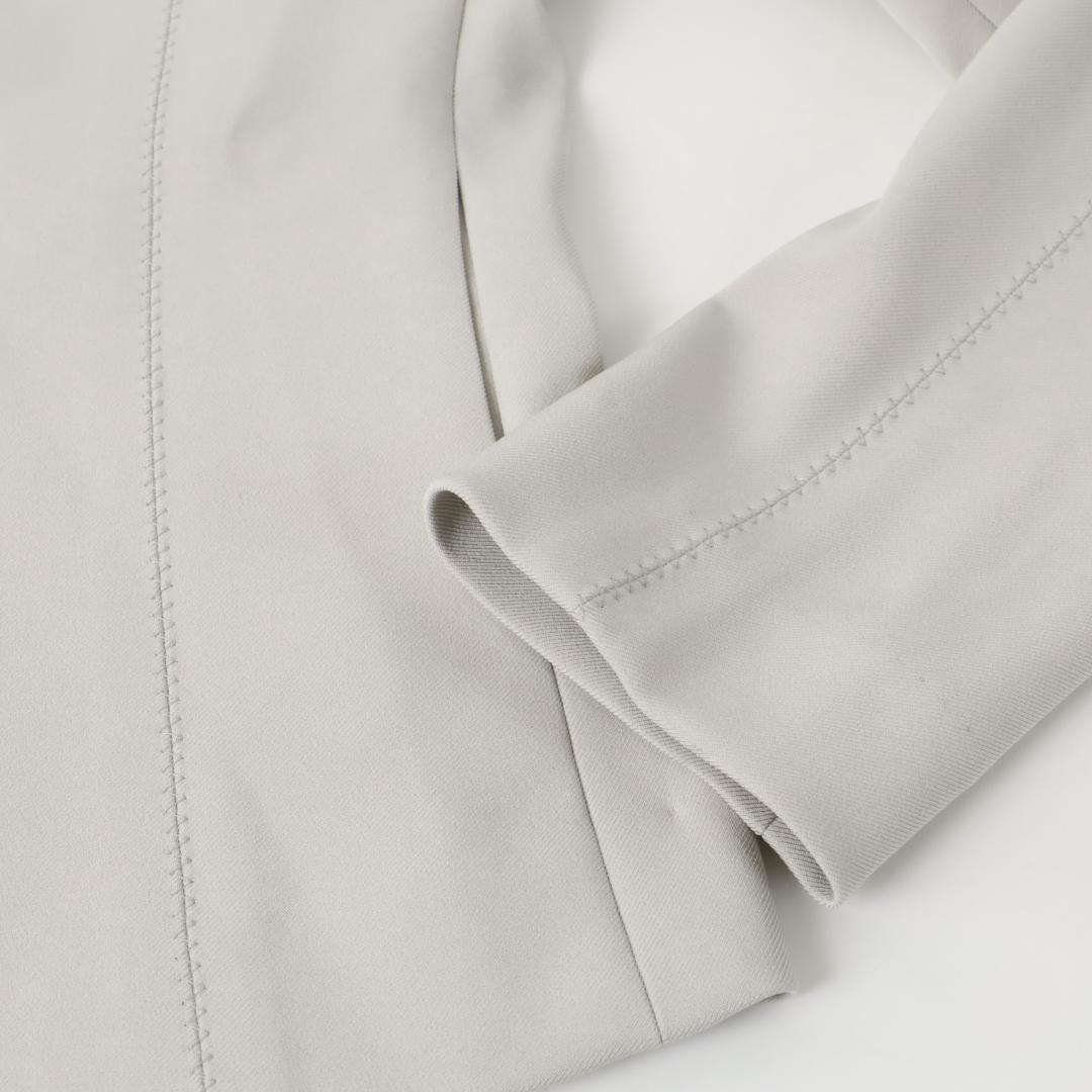 832新品 BEIGE, 25新作 ベイジ LUIZA ノーカラージャケット32