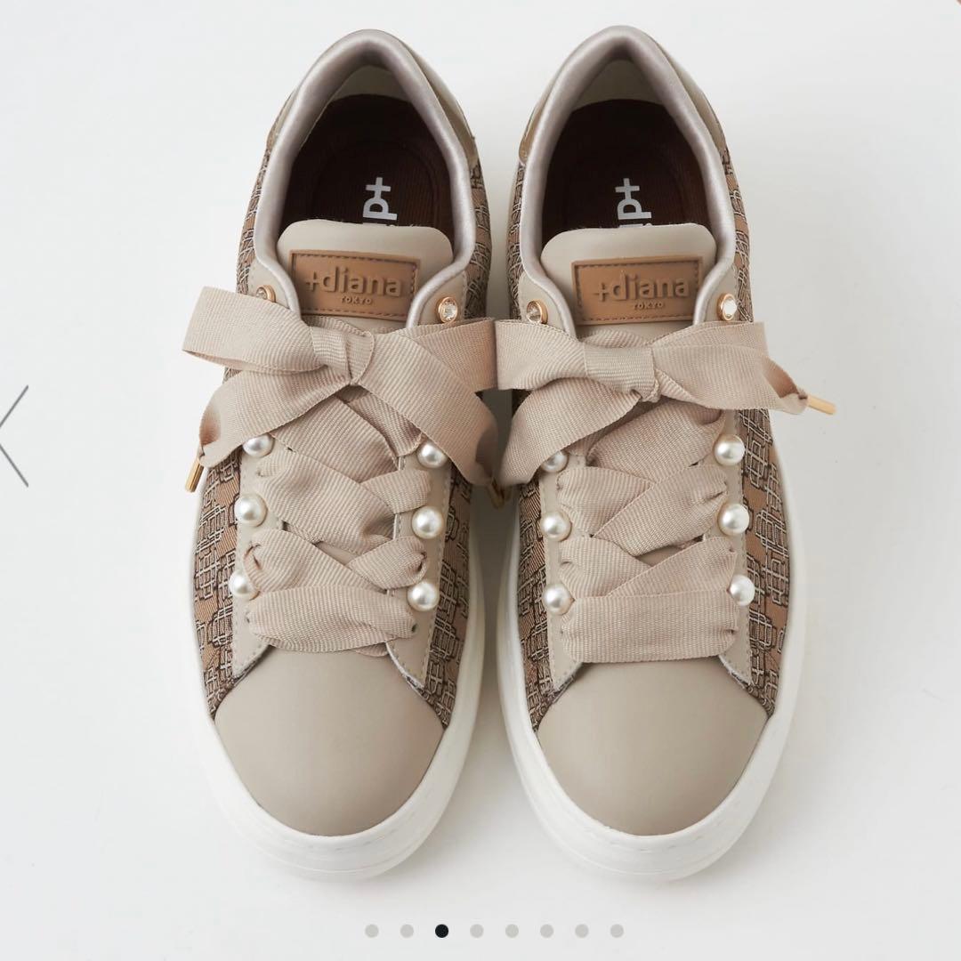 ダイアナ　パールビジュー付きリボンスニーカー