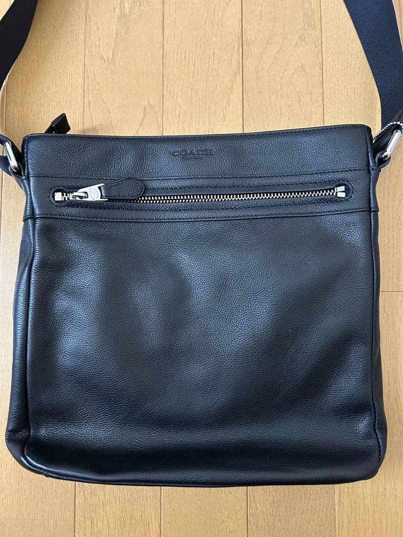【美品】COACH ブラック ショルダーバッグ