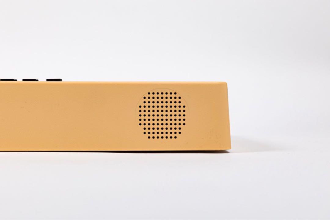 電子ピアノ　88鍵盤　充電タイプ　スリム軽量 ベージュ Amazon | Carina 電子ピアノ 88鍵盤 キーボード 軽量スリム 充電