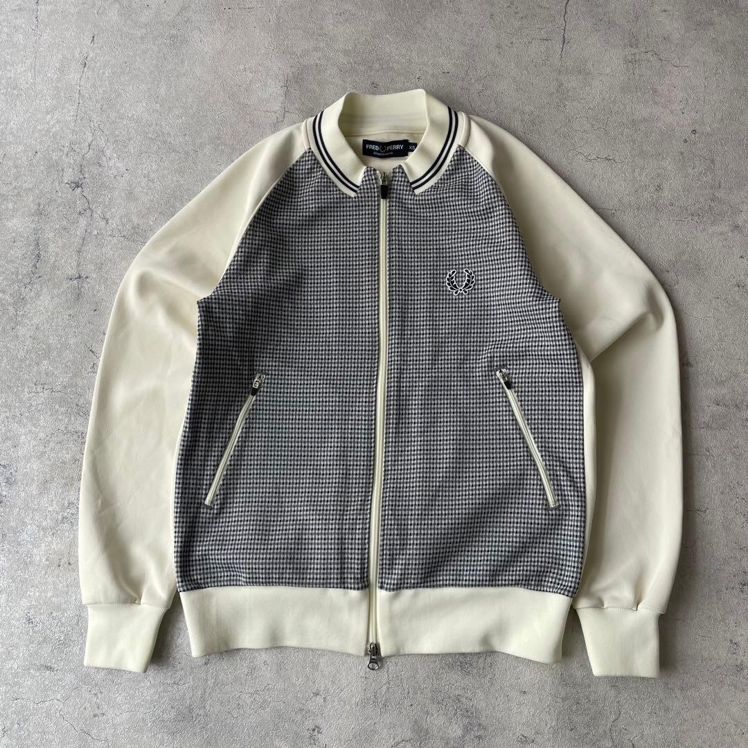 FRED PERRY フレッドペリー トラックジャケット ロゴ