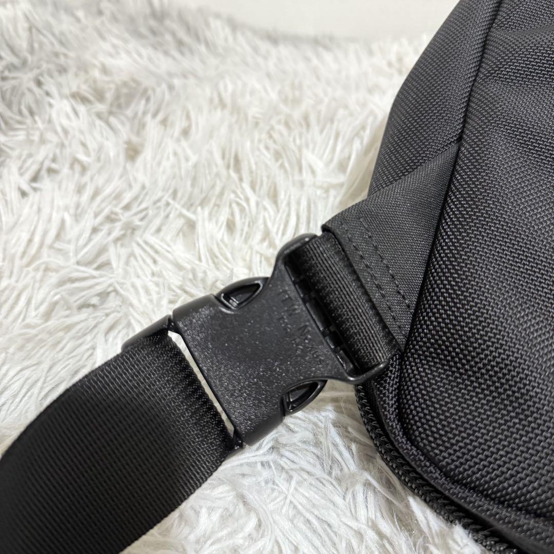 完売 ほぼ未使用品 BRIEFING DELTA SLASHER M BLACK