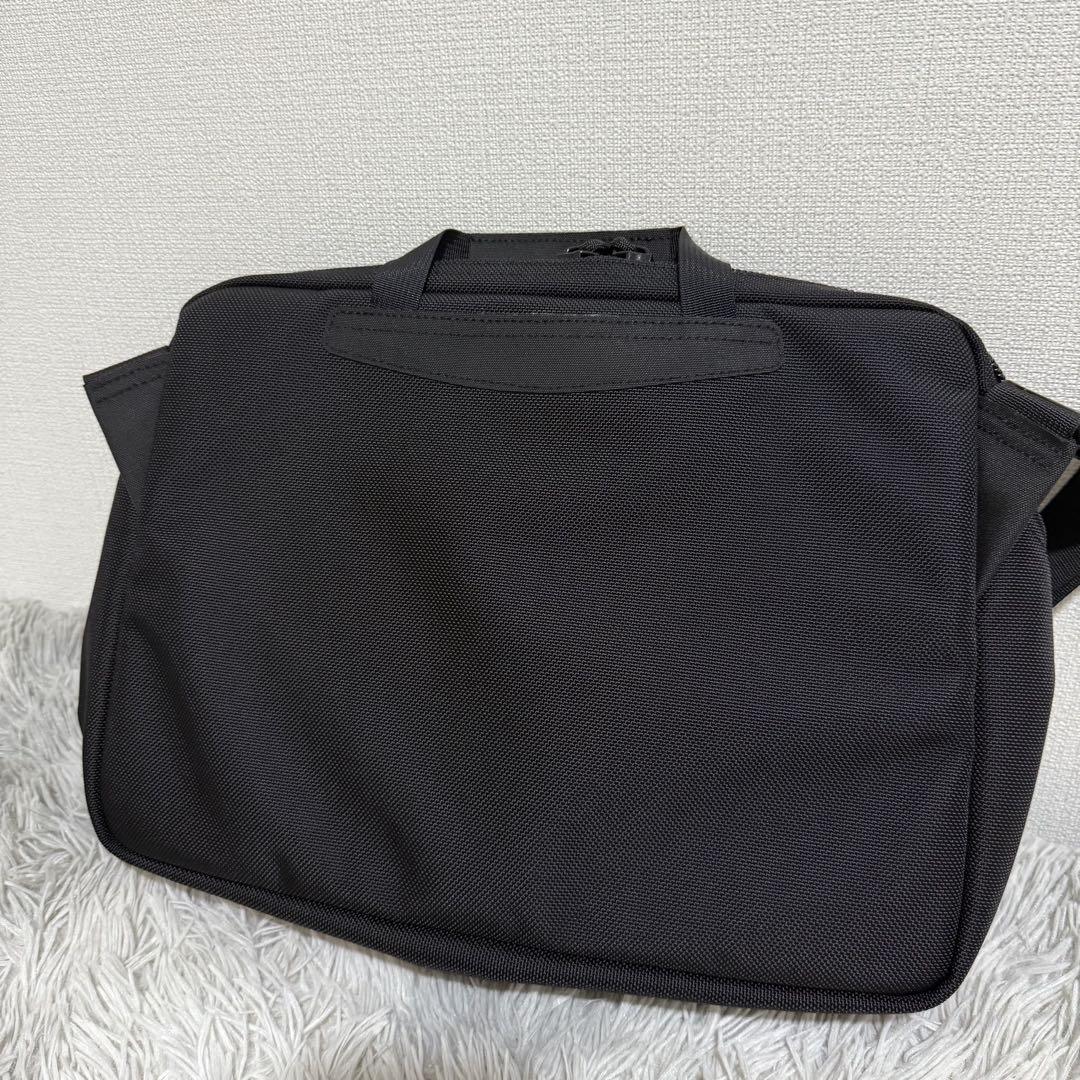 完売 ほぼ未使用品 BRIEFING DELTA SLASHER M BLACK