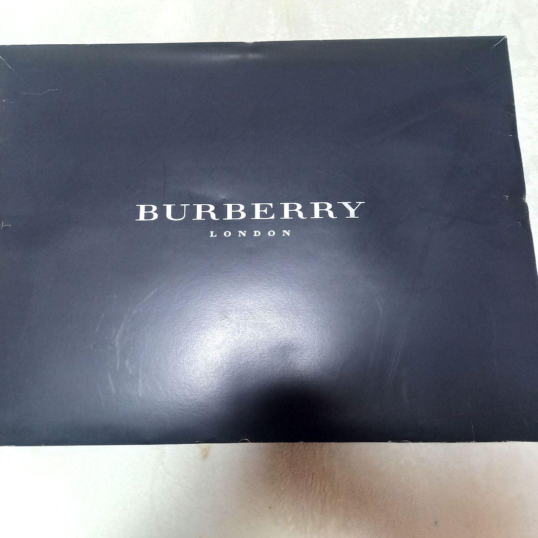 BURBERRYLondon