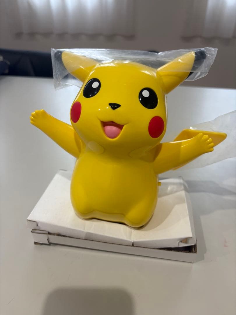 ピカチュウ 非売品オリジナルパッケージ付き