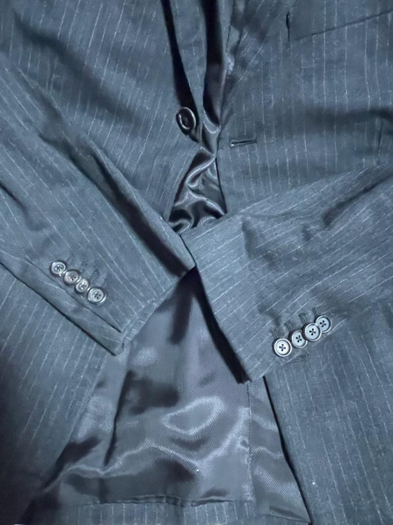 プラダ　スーツ　黒　ストライプ　PRADA