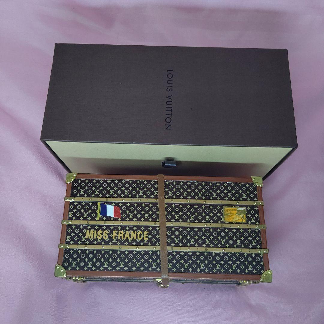 LOUIS VUITTON ミスフランス モノグラムトランク ペーパーウェイト LOUIS VUITTON/ルイ・ヴィトン】 ミスフランス トランク