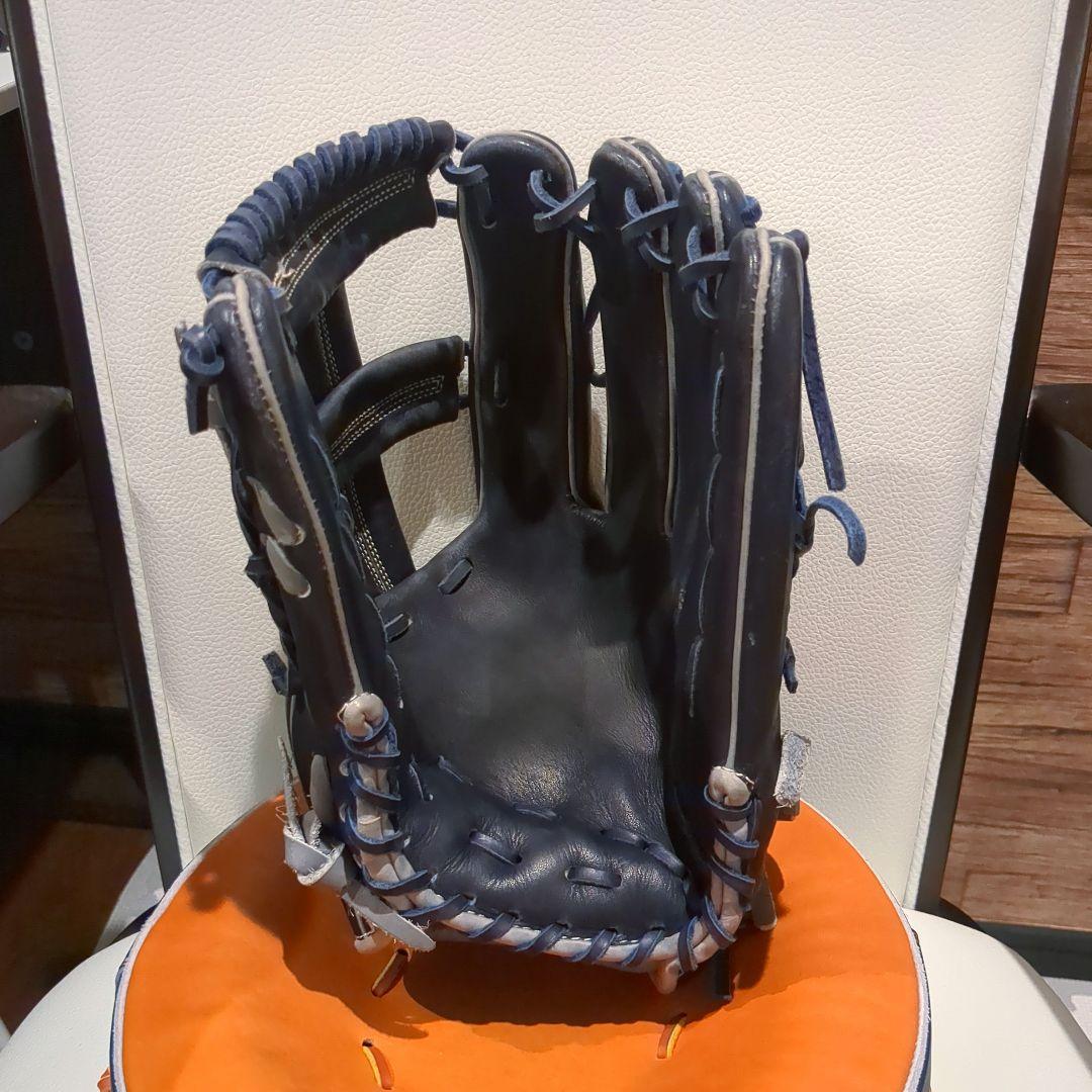 カウズ　野球　グローブ　硬式