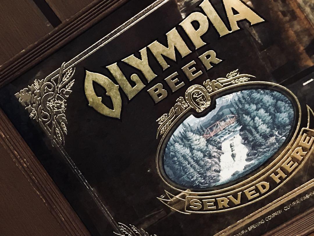 Olympia Beer パブミラー