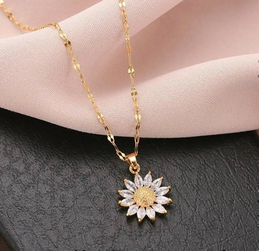 n034i 【フラワー】 ネックレス 花 ダイヤ S925 大人可愛い 高品質 楽天市場】ダイヤモンド 透かし フラワー ネックレス 花 ピンク