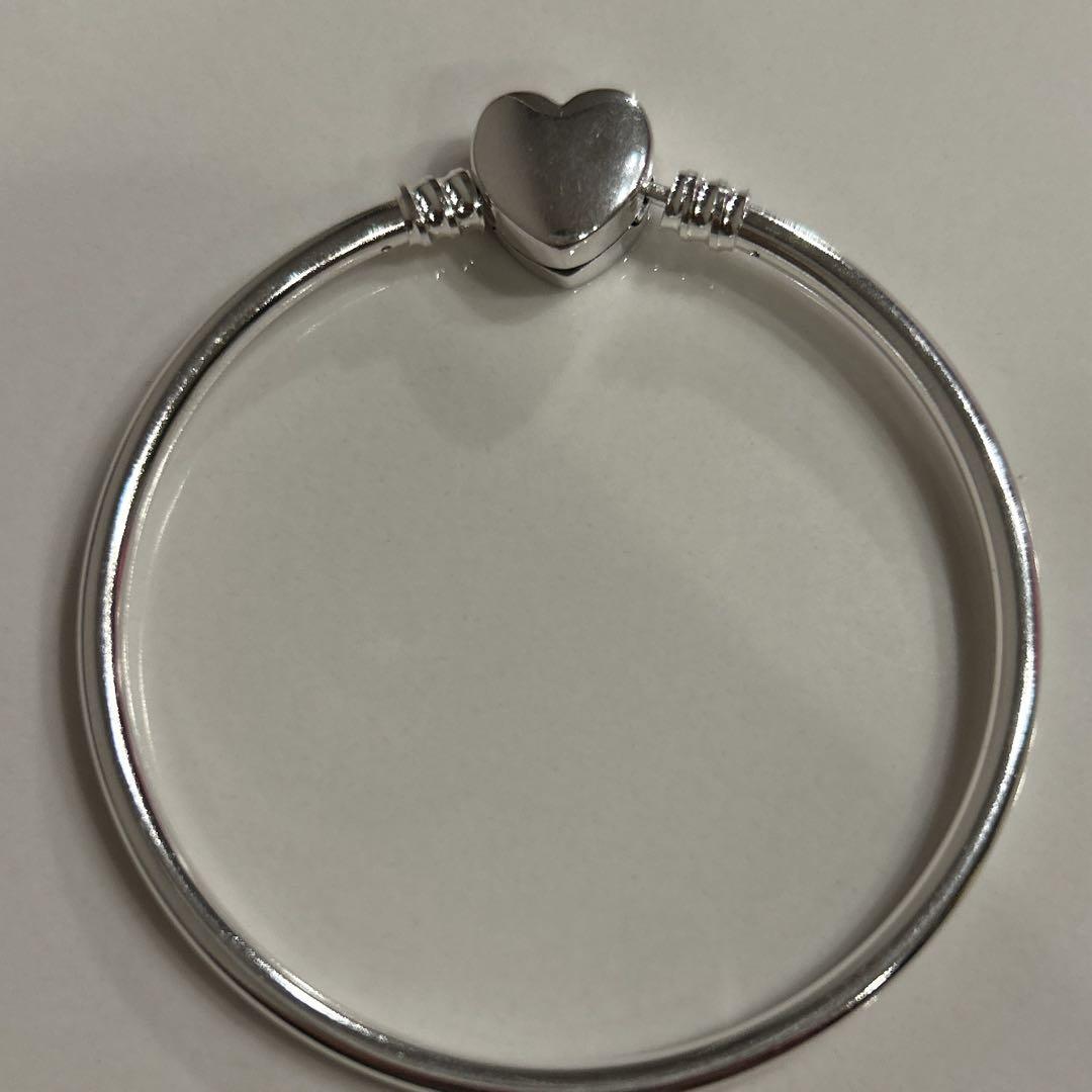 美品　パンドラ セレスティアル ハート クラスプ バングル　ブレスレット PANDORA ハートクラスプバングルブレスレット✩.*˚17cm - メルカリ