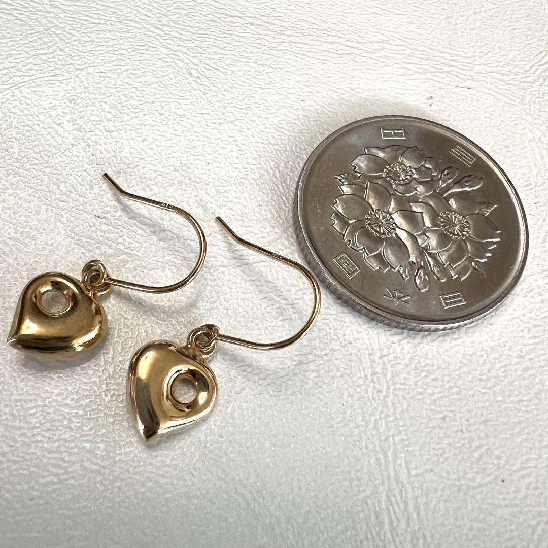 美品 K18ピアス18金 ハート 0.9g P789