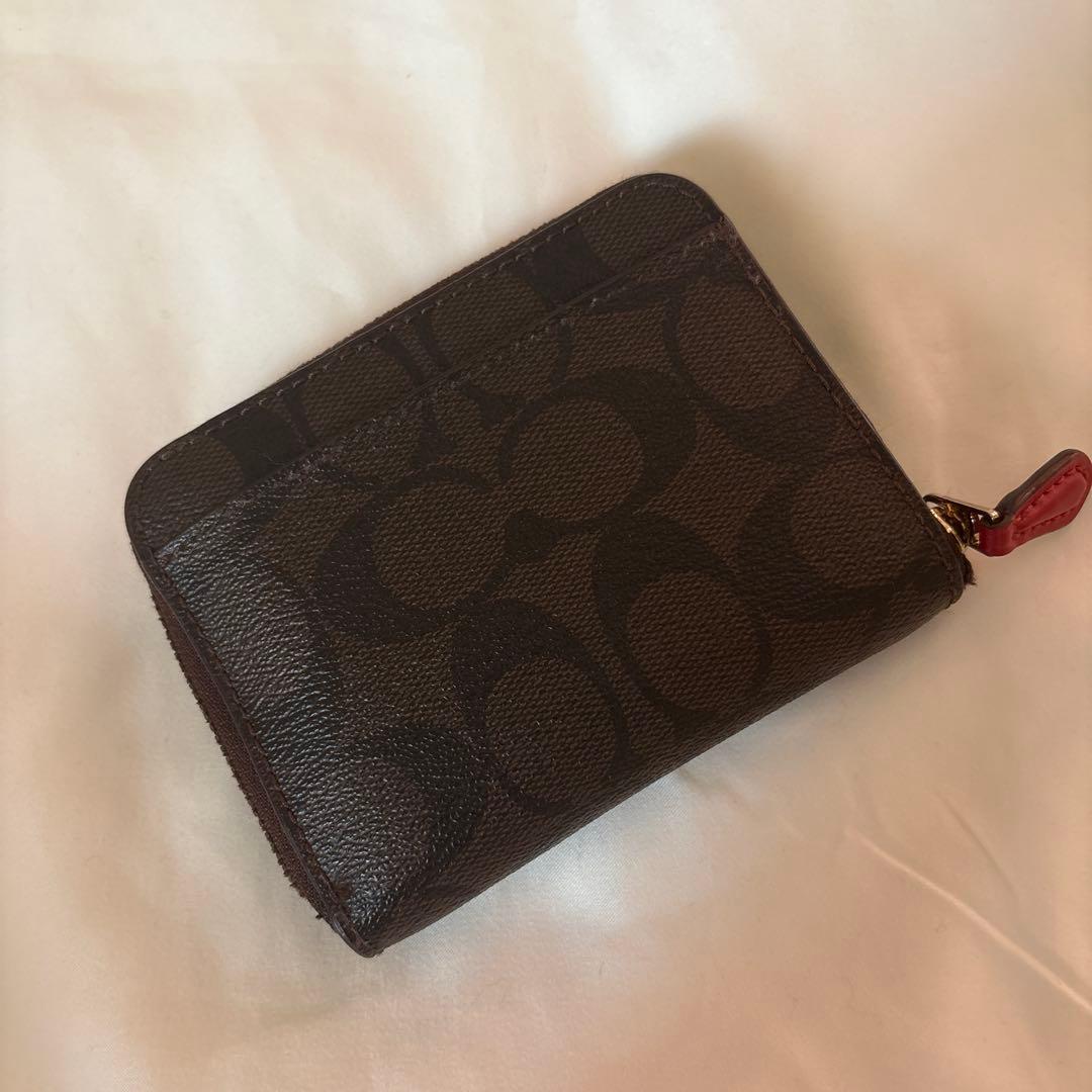 coach チェリー付き二つ折り財布