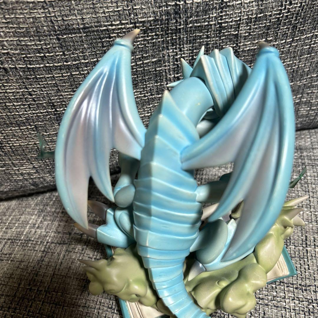 【訳あり】遊戯王DM ブルーアイズトゥーンドラゴン　ガレージキット　スタチュー 訳あり】遊戯王DM ブルーアイズトゥーンドラゴン フィギュア