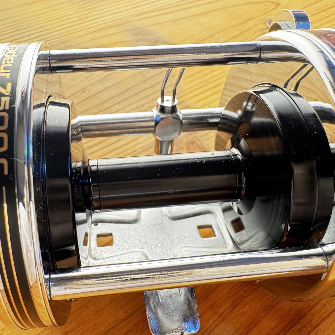 ABU Ambassadeur 7500C クローム アンバサダー