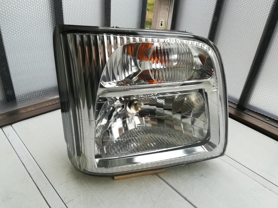 TT2 TT1 サンバー ヘッドライト 左右 TV1 TV2 レべ付