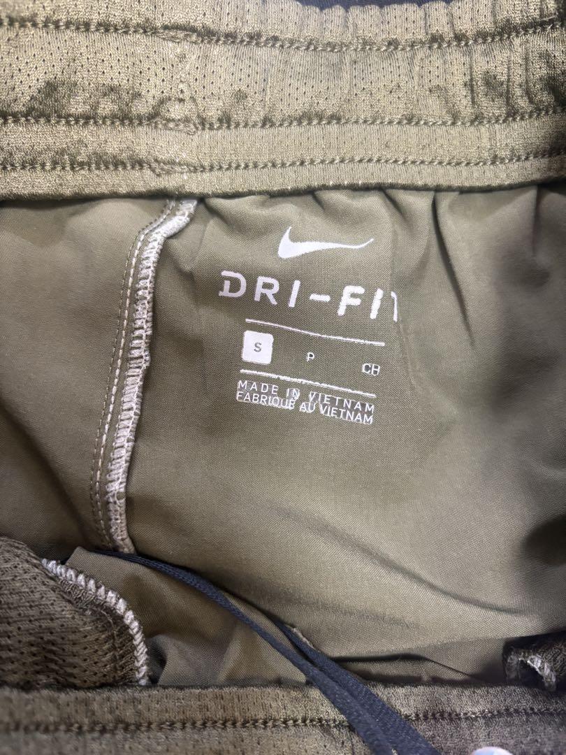 【NIKE】　スポーツウェアセット　長袖長ズボン