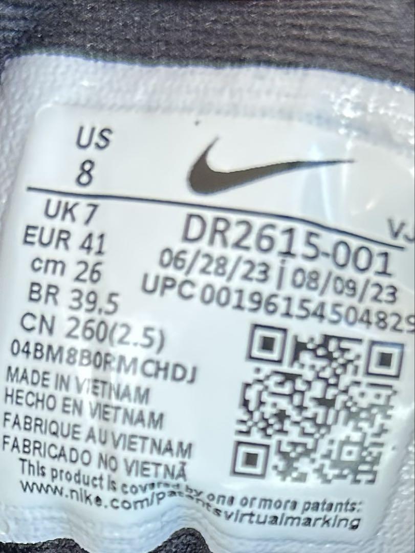 【期間限定価格】Nike ZoomX インヴィンシブルラン3 26センチ