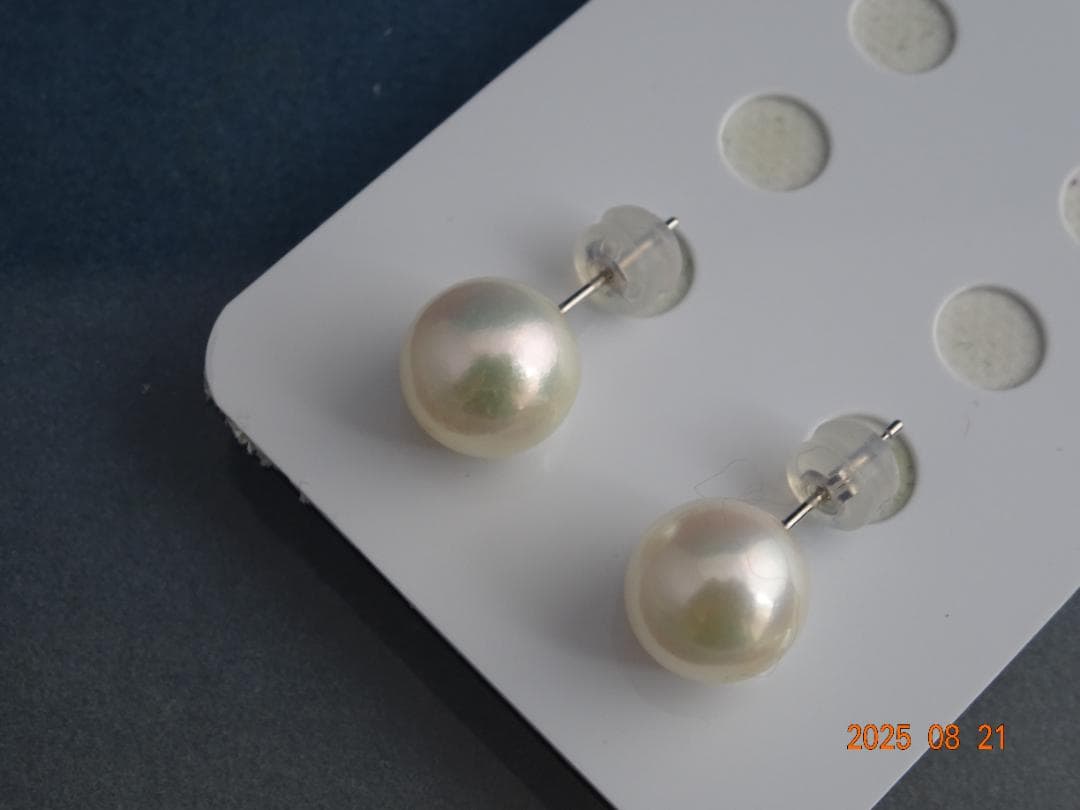 新品　あこや真珠9㎜　PT900ピアス