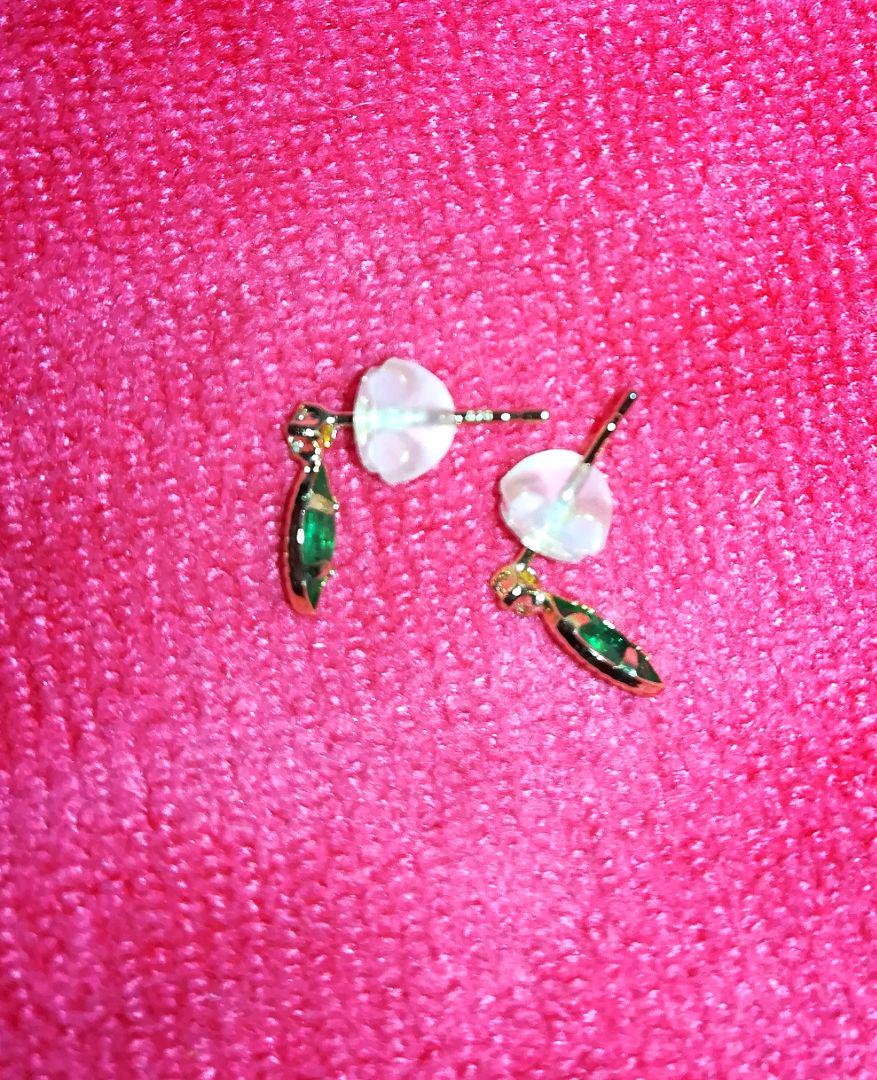 新品】エメラルド ダイヤモンド ピアス
