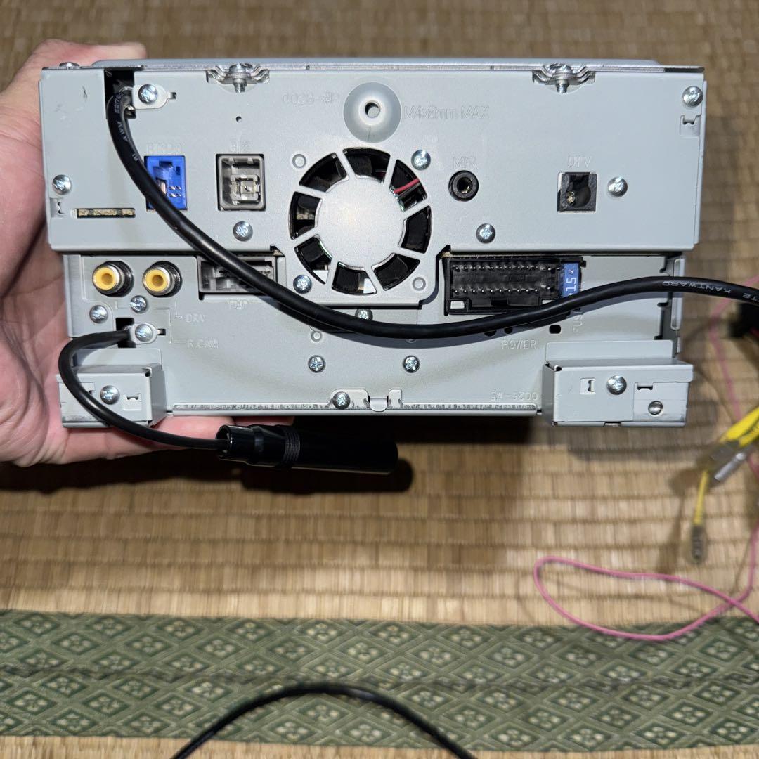KENWOOD ケンウッド カーナビ MDV-D406BT 本体・電源コード