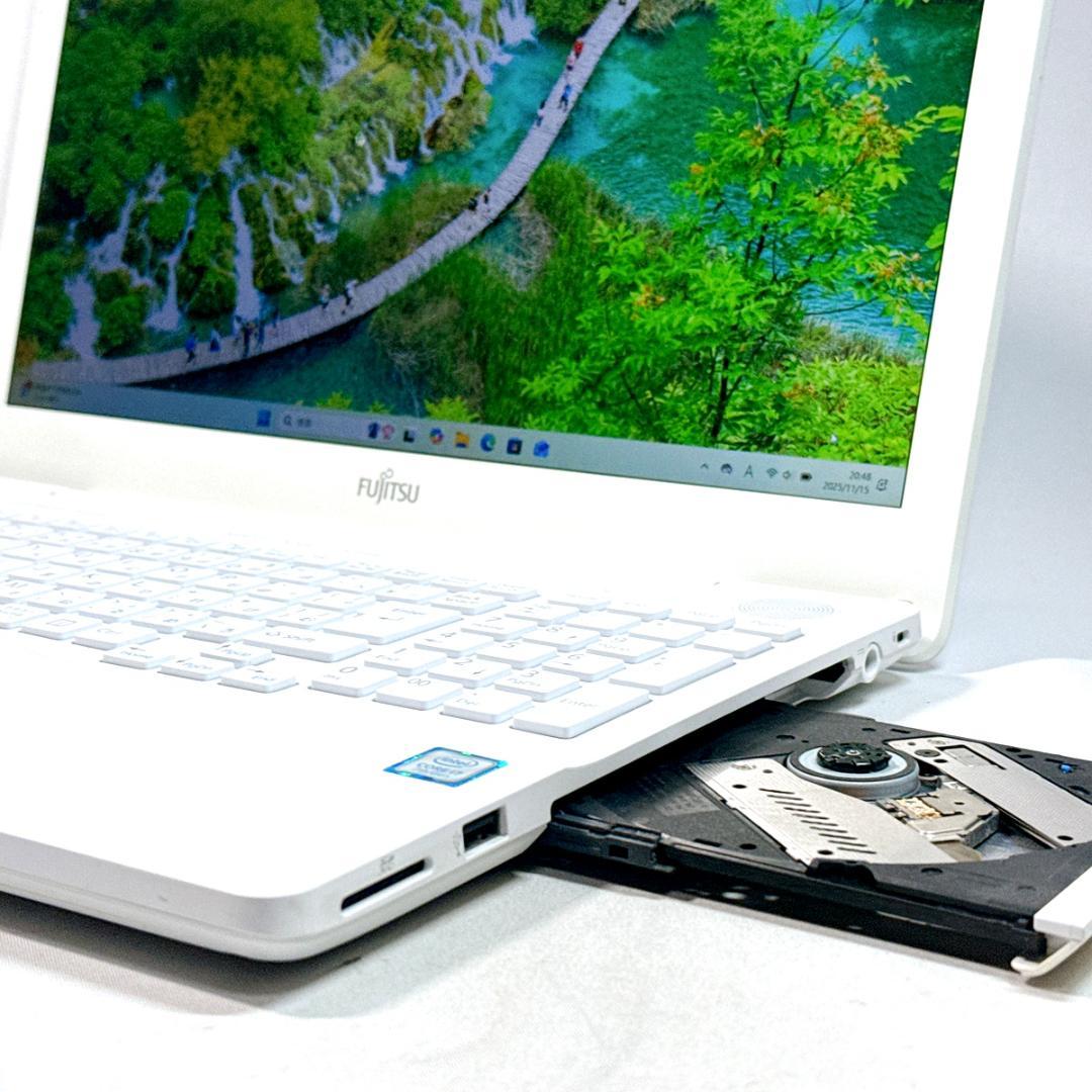 Core i7✨SSD✨メモリ16GB✨Windows11 ✨ノートパソコン Core i7✨SSD✨メモリ16GB✨Windows11 ✨ノートパソコン