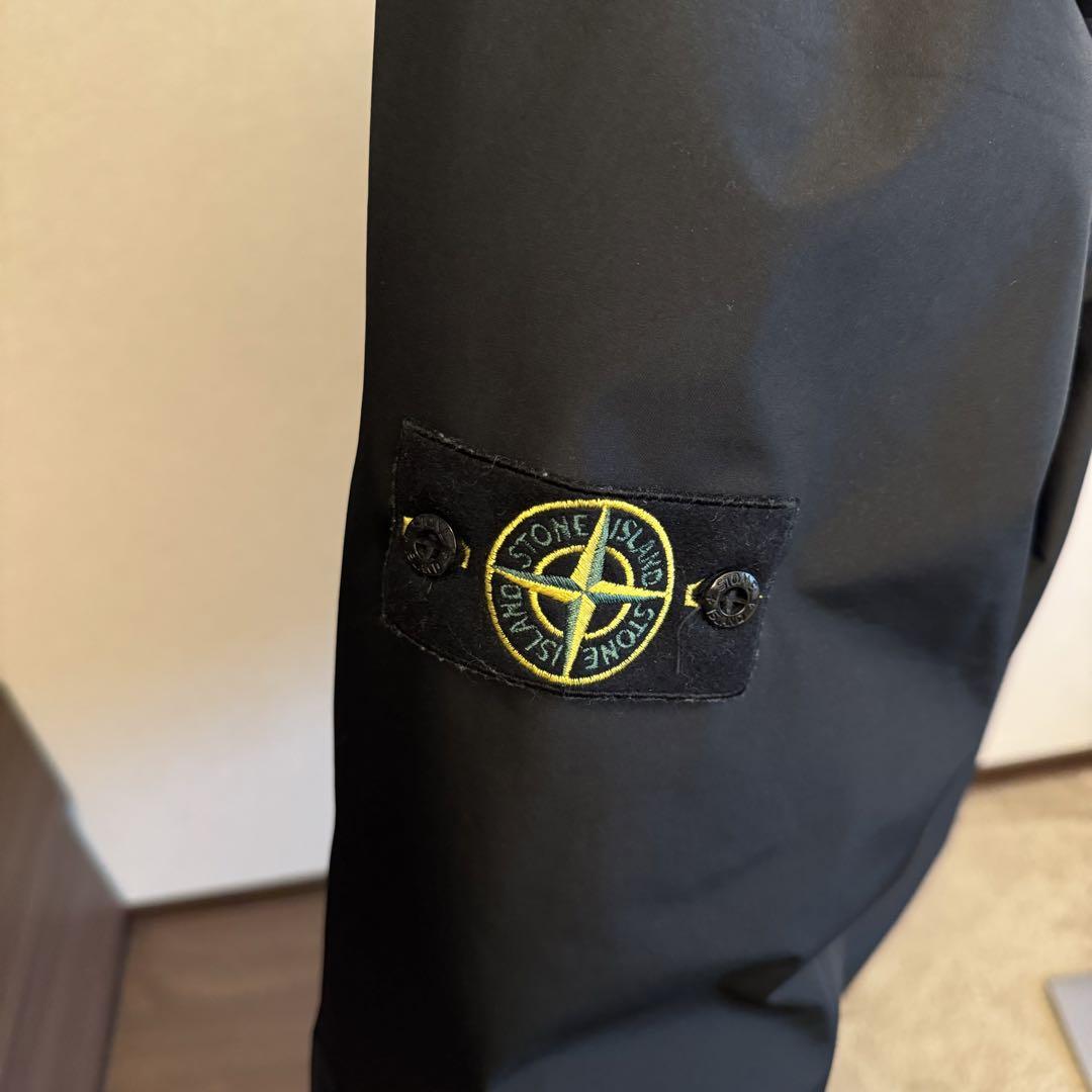 美品　ストーンアイランド　ダウンジャケット