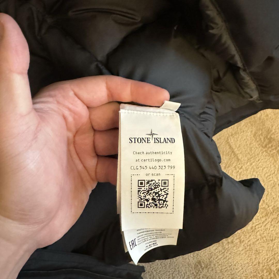 美品　ストーンアイランド　ダウンジャケット