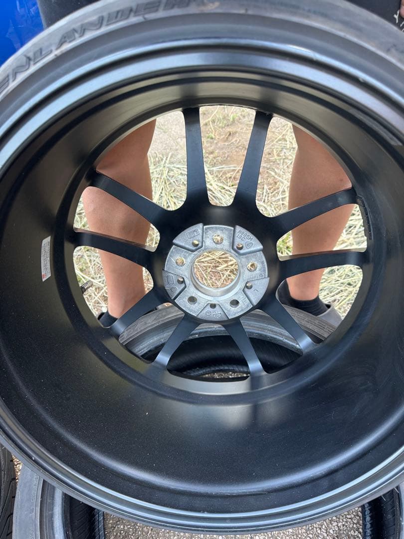 valino 18インチ 100-5H 9.5J +44