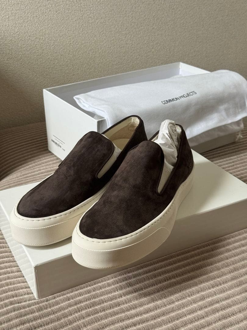 COMMON PROJECTS スエード スリッポン ダークブラウン IT40