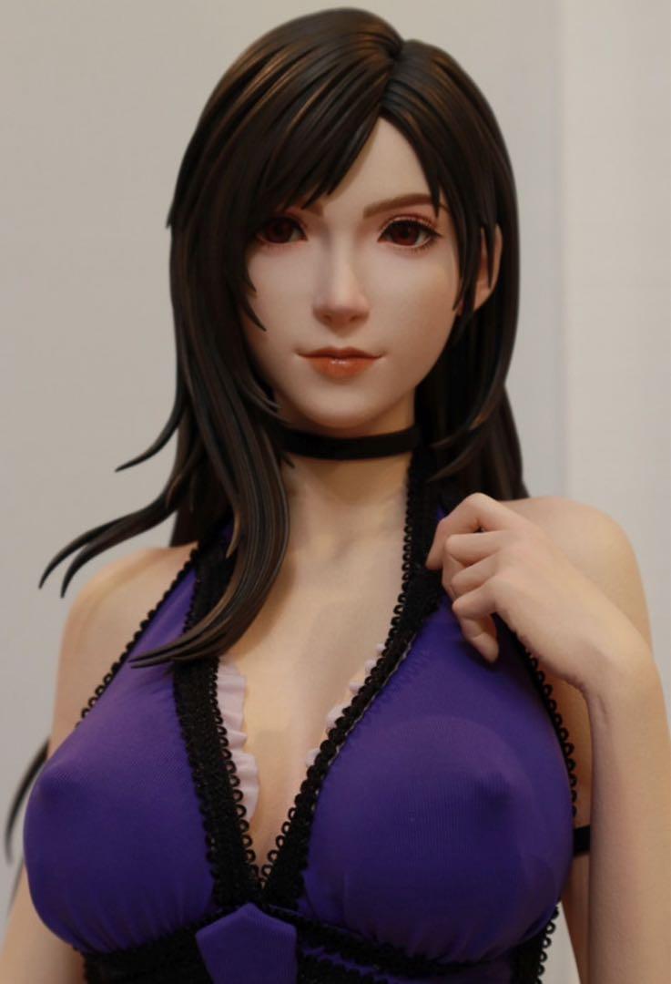 【タイムセール】即納！希少シリコン製 FF7 ティファ ロックハート フィギュア