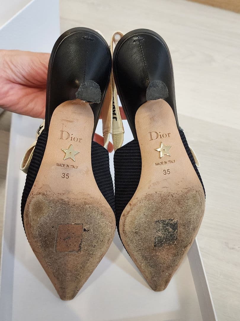 Dior J'ADIOR ブラック ポインテッドトゥ パンプス 35 Dior J'ADIOR ブラック ポインテッドトゥ パンプス 35