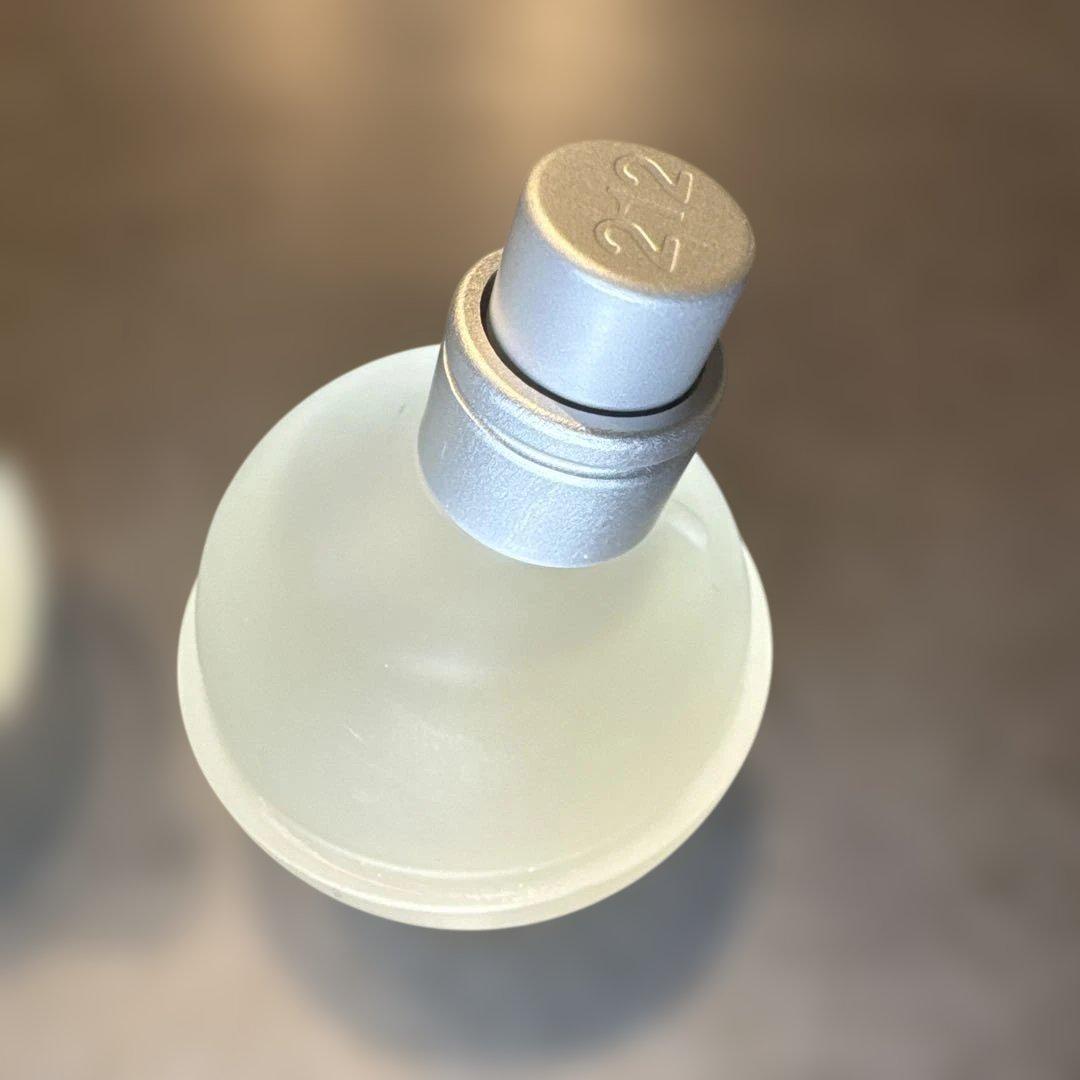 キャロライナヘレラ 212 オードトワレ 60ml 香水箱あり