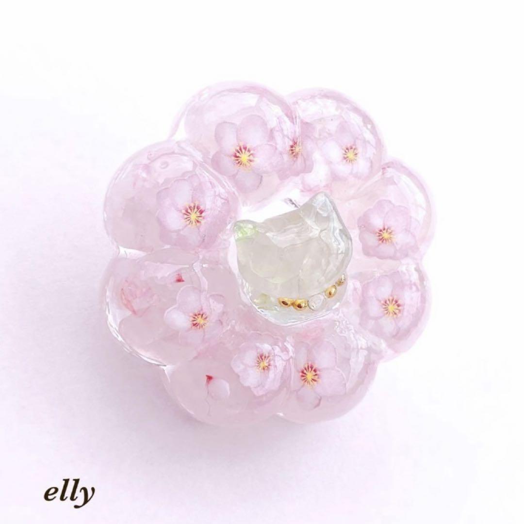 【ゆきゆっきー❄様】1180.天然石　琉球ガラス　桜　おすわり猫　キーホルダー