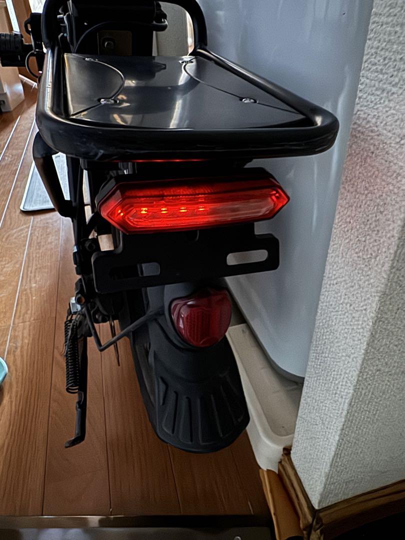 黒車体のみ