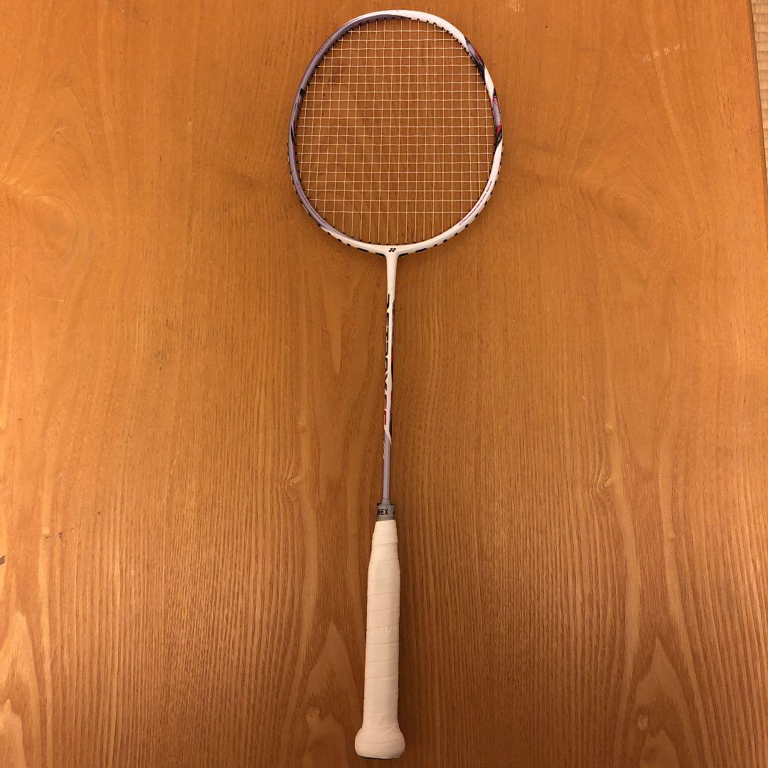 6710円 【在庫あり】 YONEX バドミントンラケット ヨネックス アストロクス66 4ug5